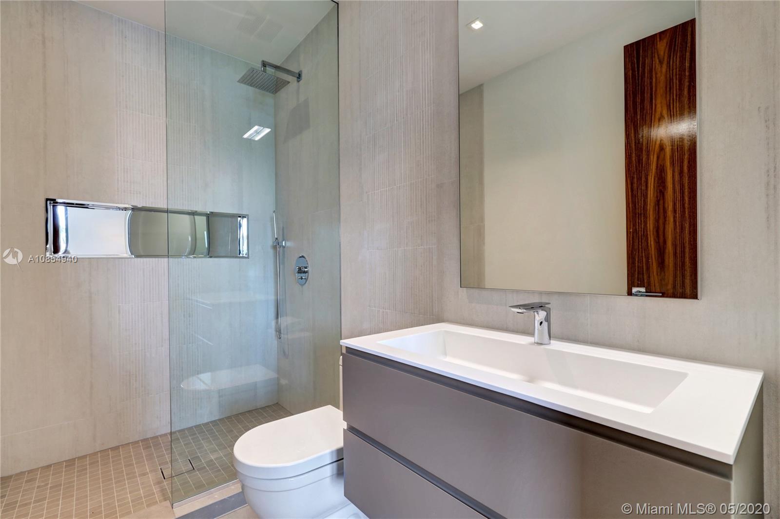 ENTRADA - Residential