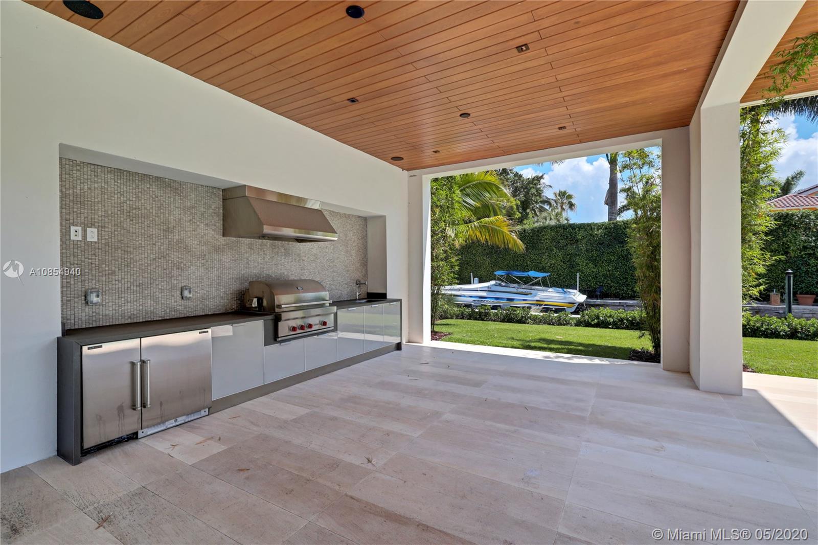 ENTRADA - Residential