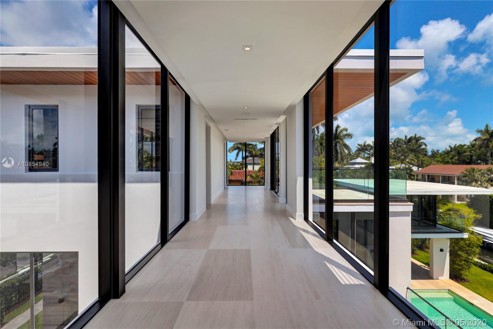 ENTRADA - Residential