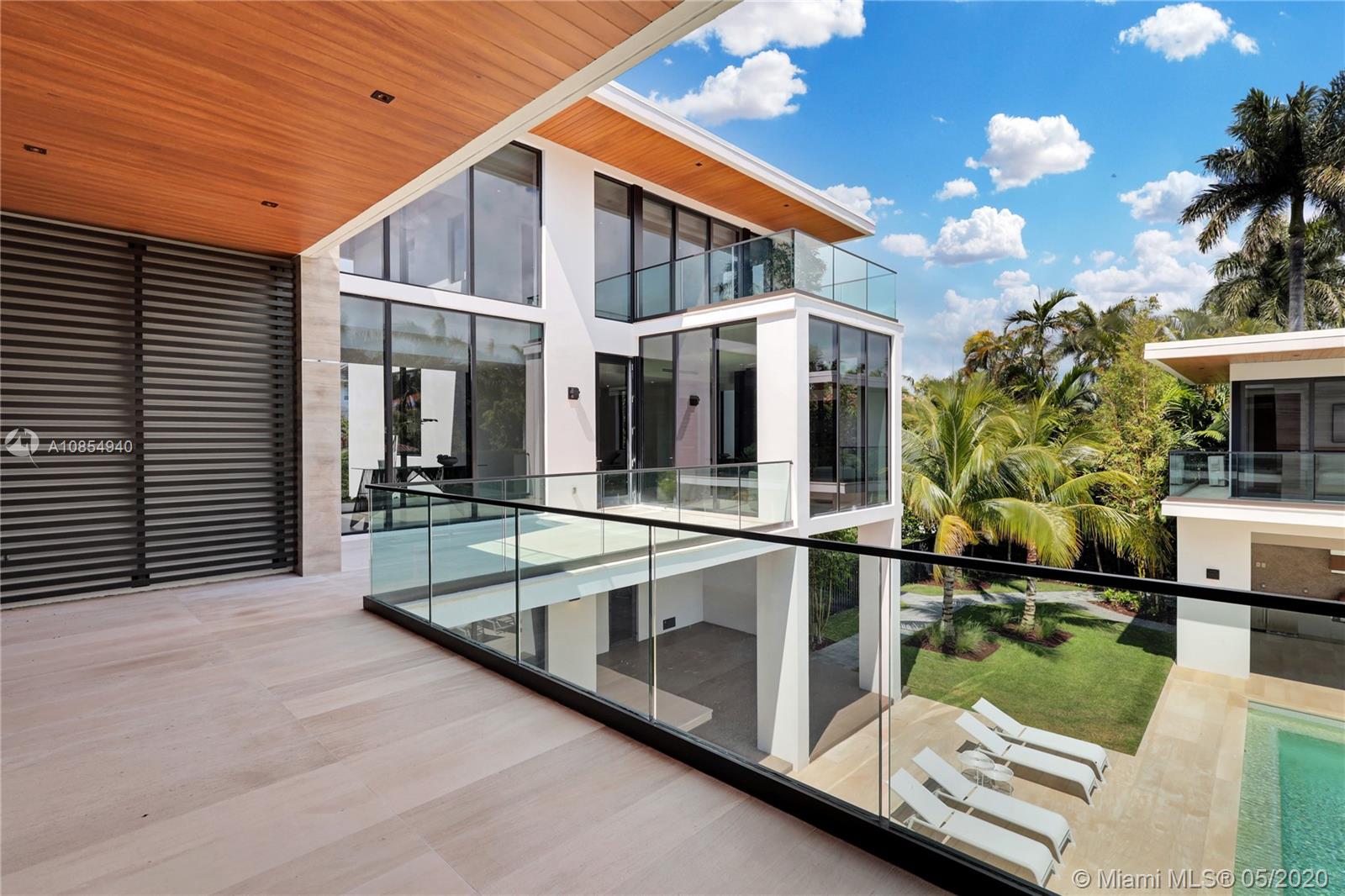 ENTRADA - Residential