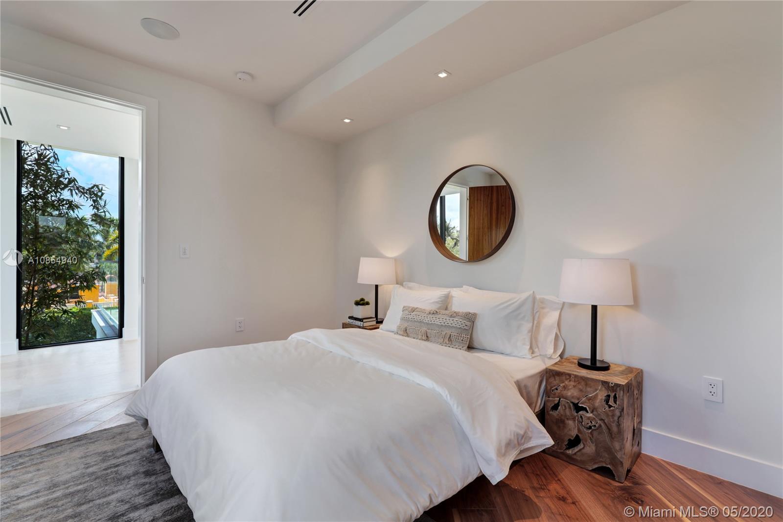 ENTRADA - Residential