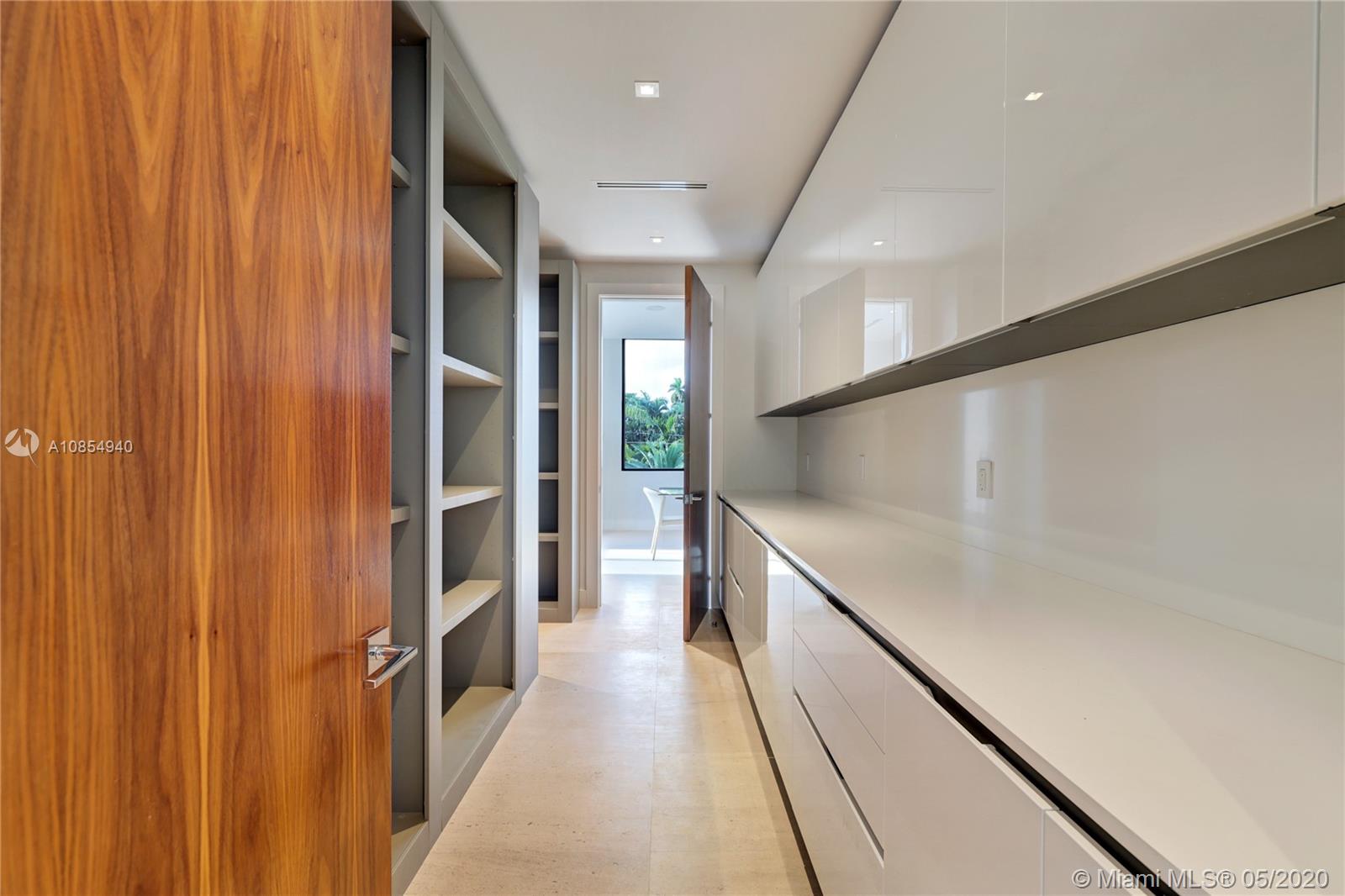 ENTRADA - Residential