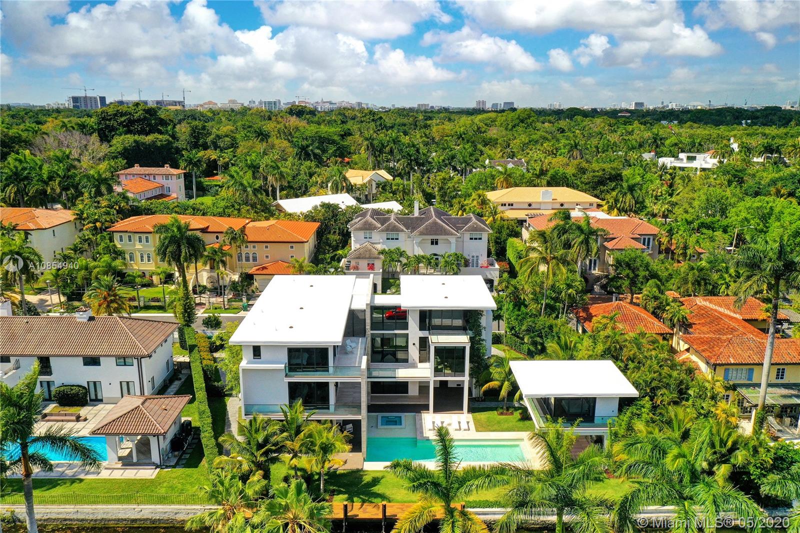 ENTRADA - Residential