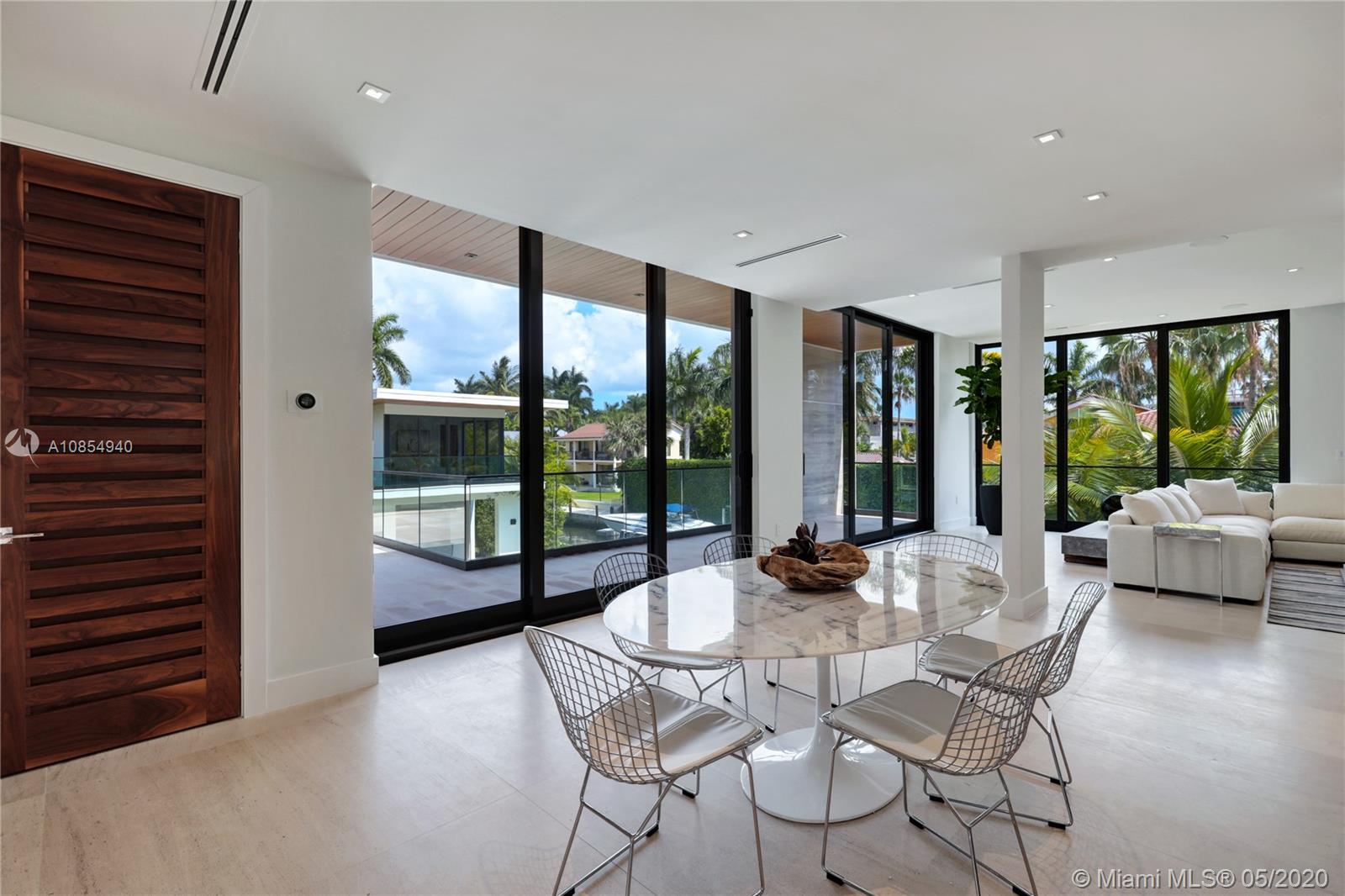 ENTRADA - Residential