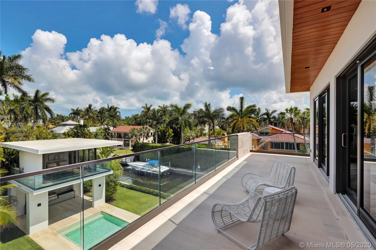 ENTRADA - Residential