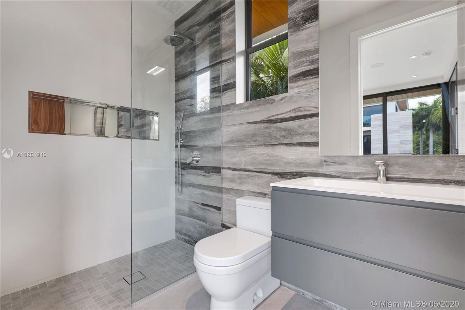 ENTRADA - Residential