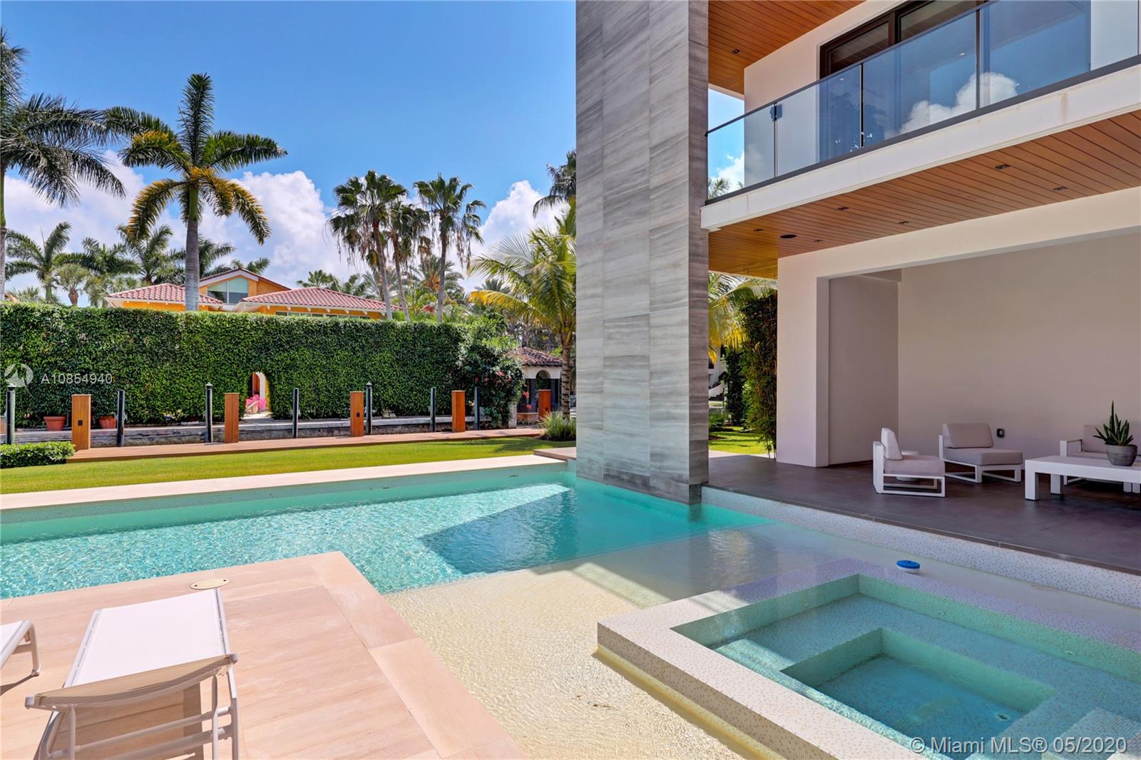 ENTRADA - Residential