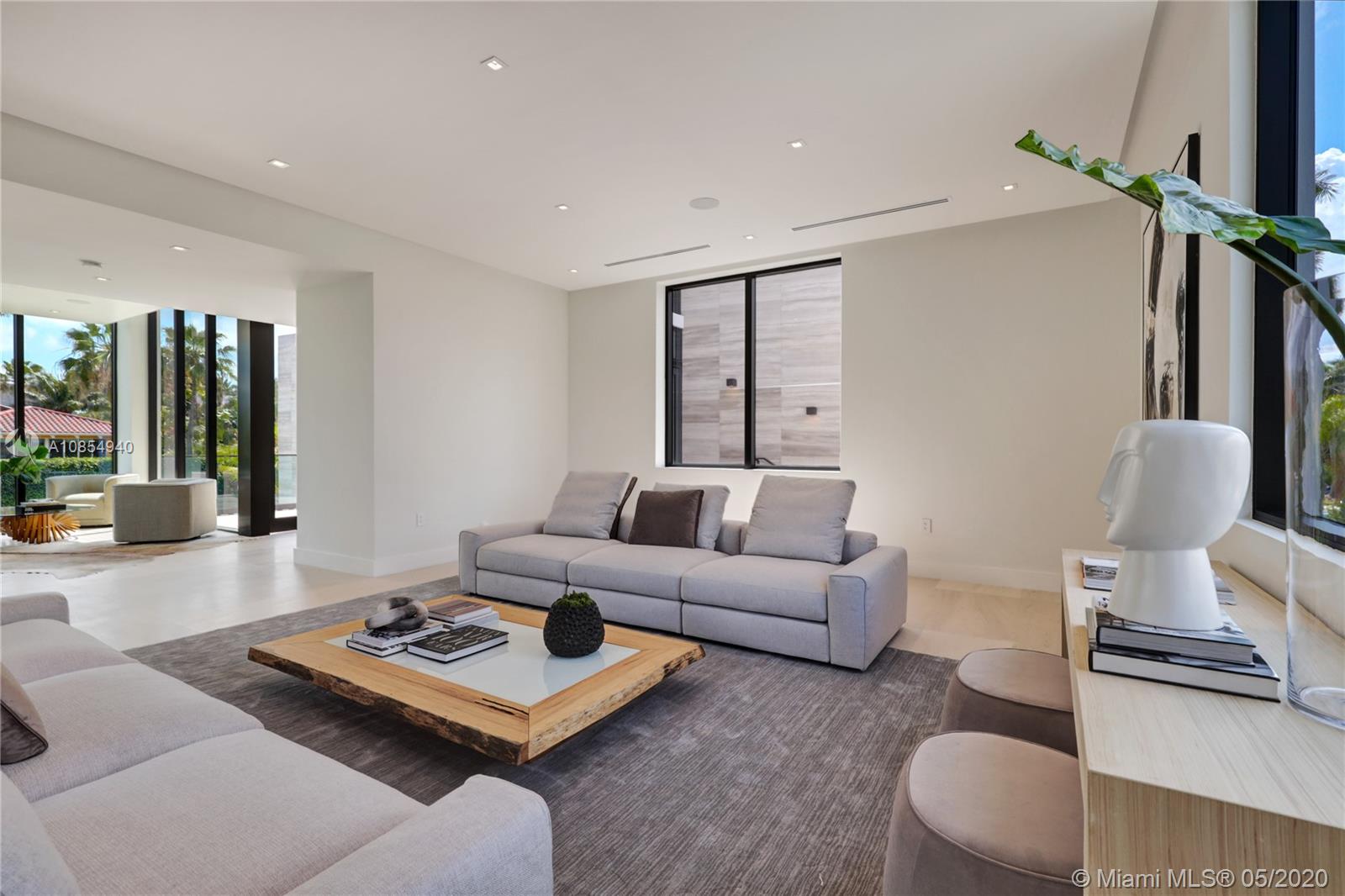 ENTRADA - Residential