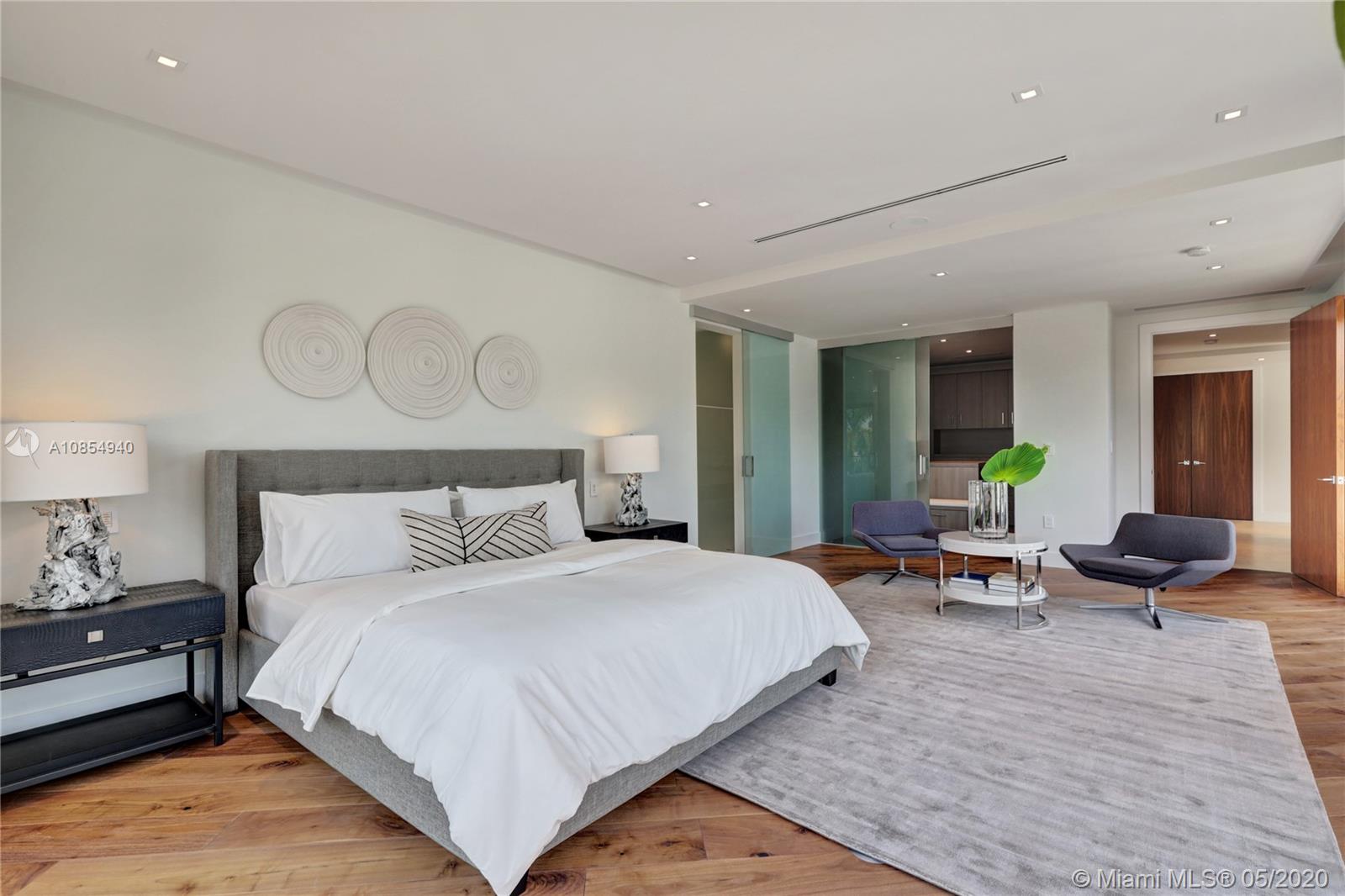 ENTRADA - Residential