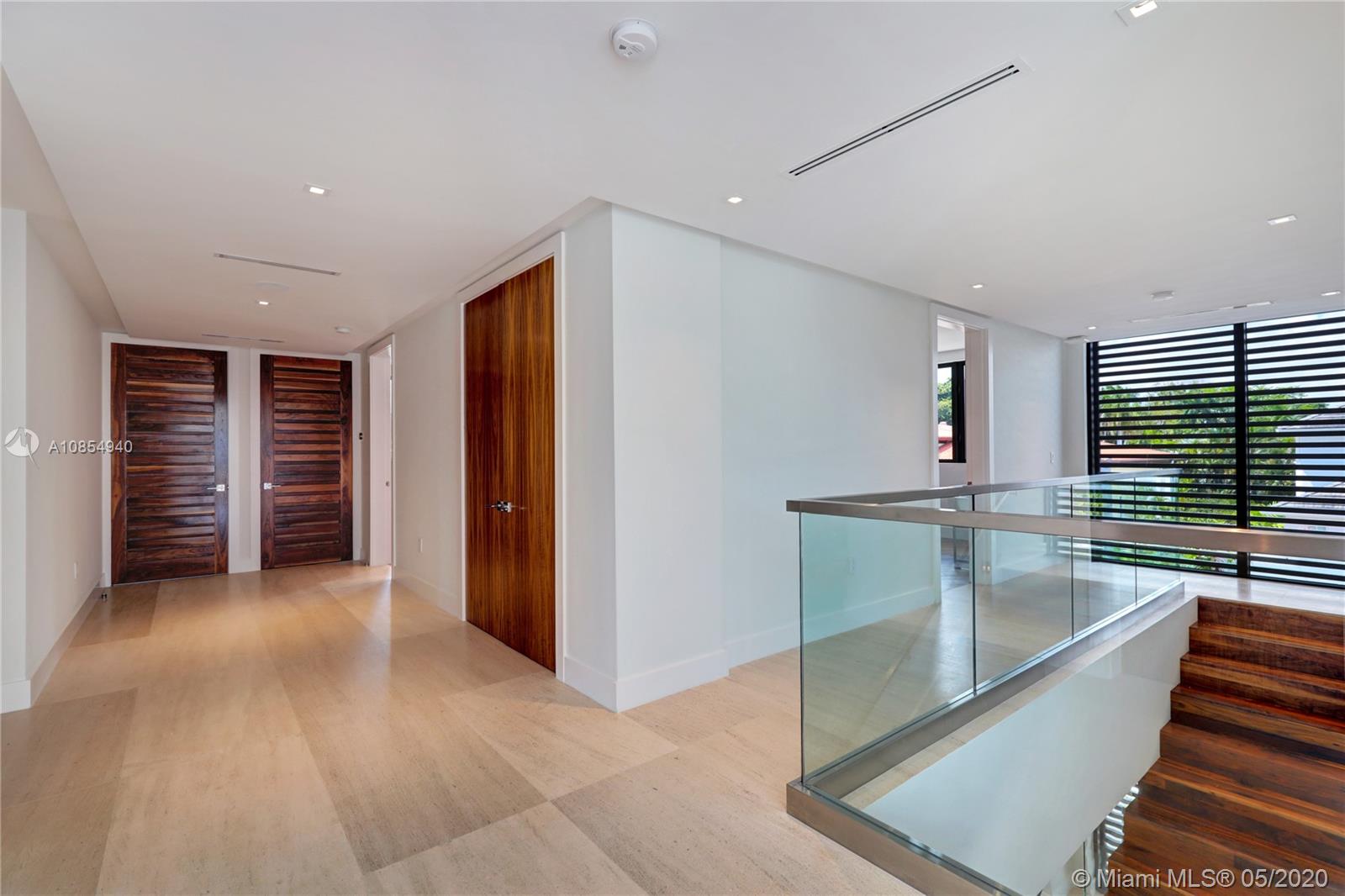 ENTRADA - Residential