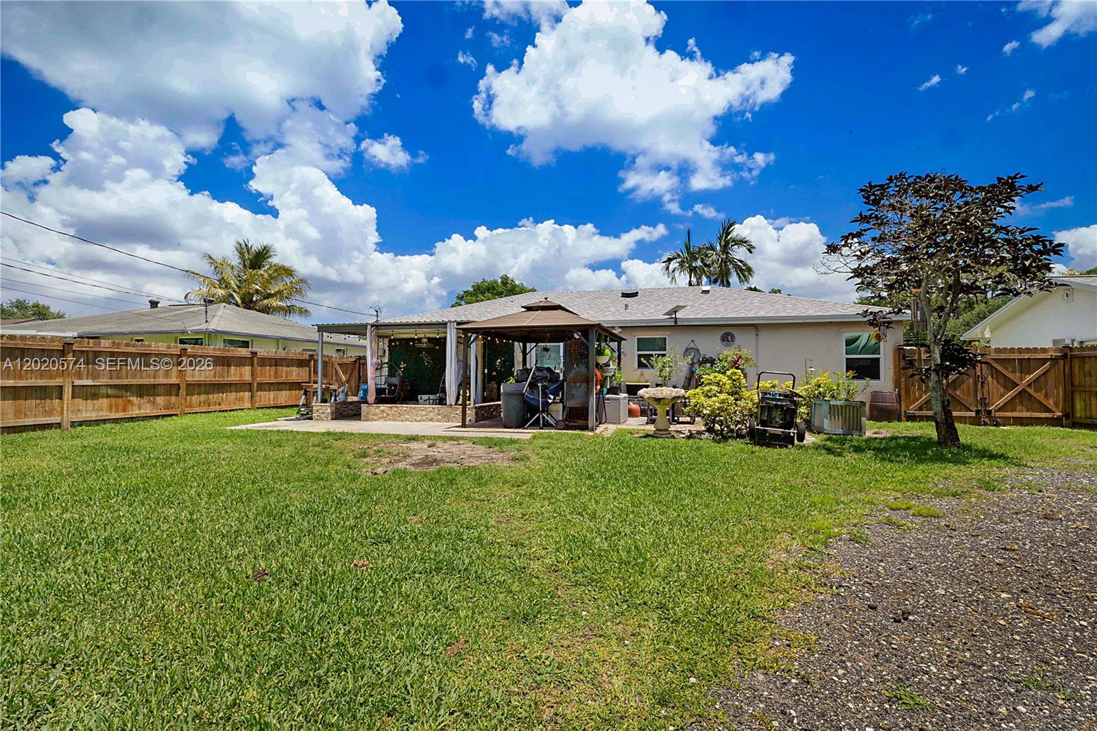 DAHL PARK - Residential