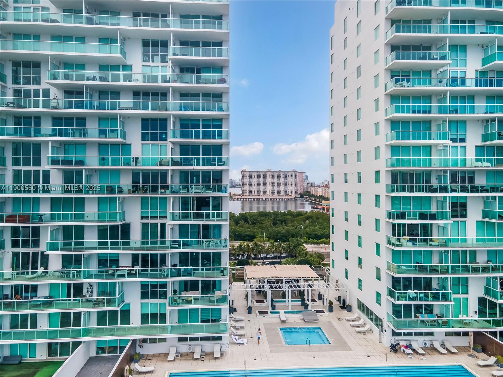 400 Sunny Isles Blvd 1108