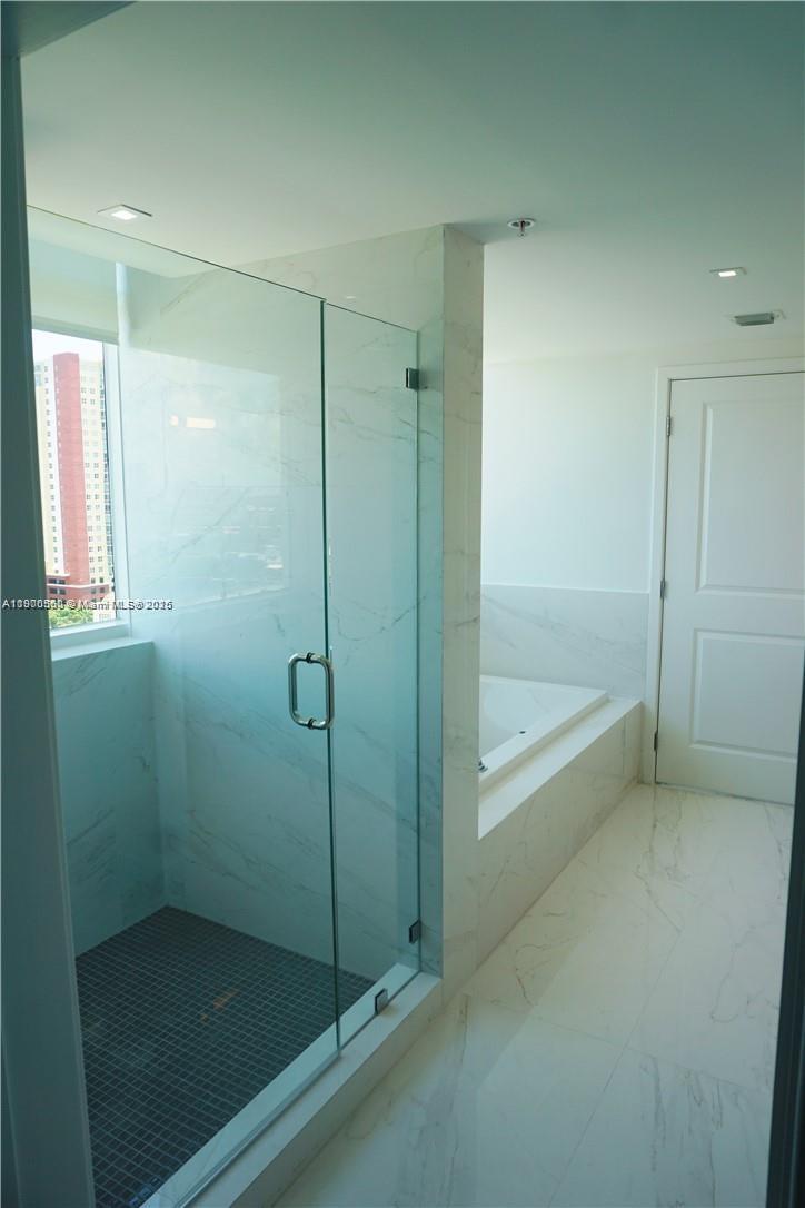 400 SUNNY ISLES CONDO WES - Residential Lease