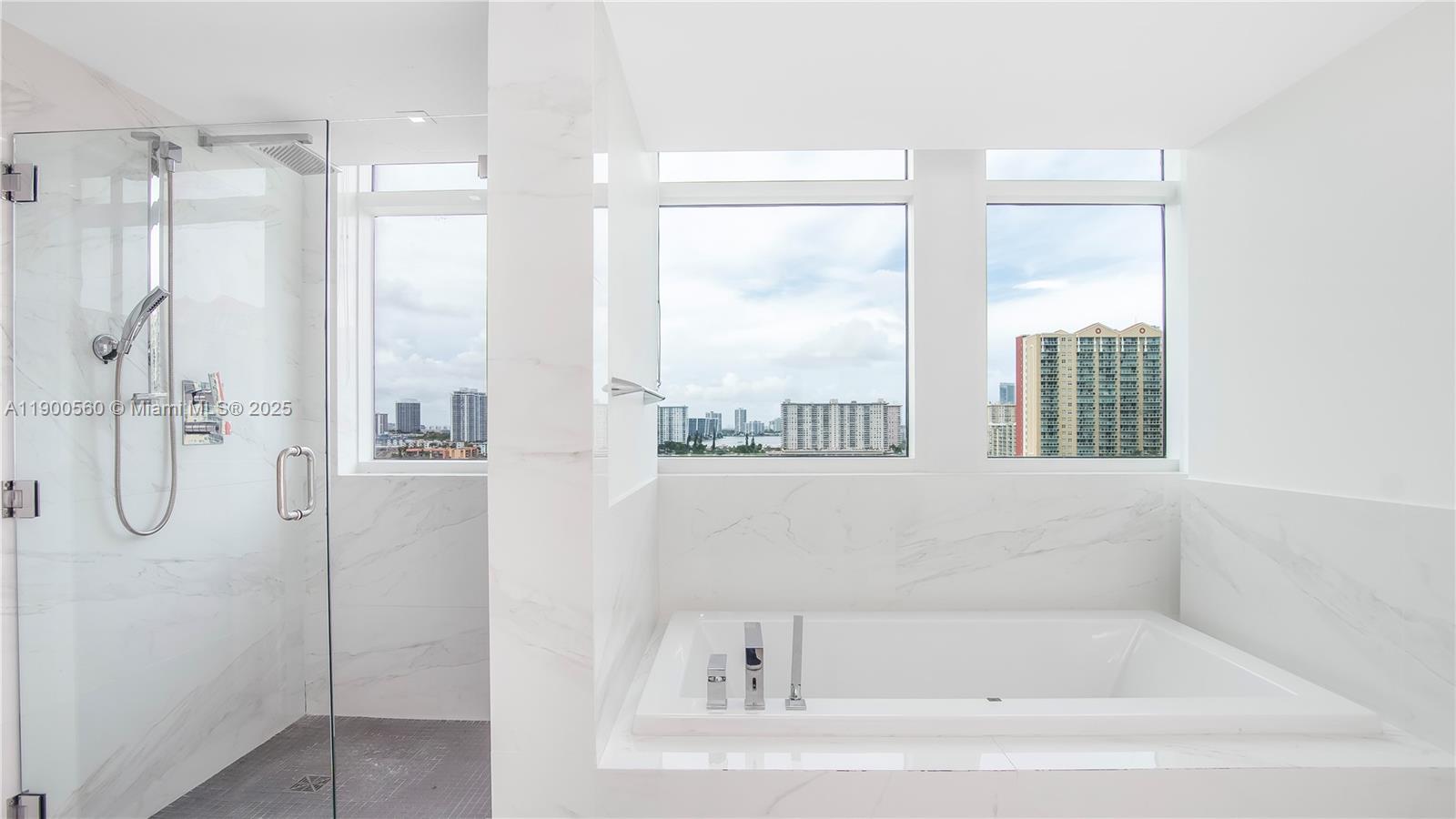 400 SUNNY ISLES CONDO WES - Residential Lease