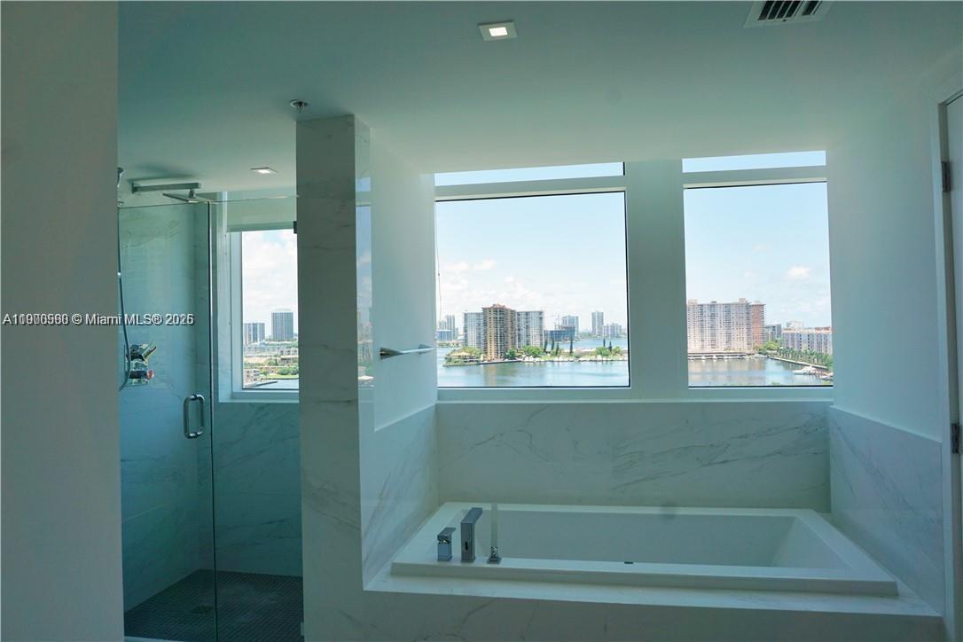 400 SUNNY ISLES CONDO WES - Residential Lease