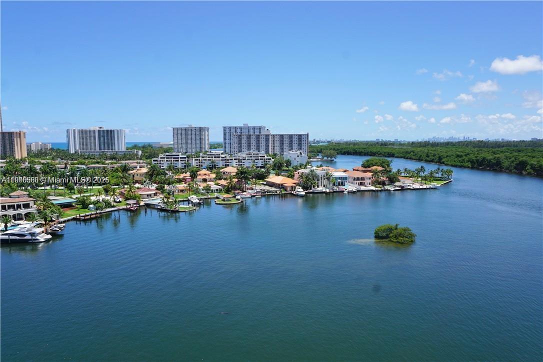 400 SUNNY ISLES CONDO WES - Residential Lease