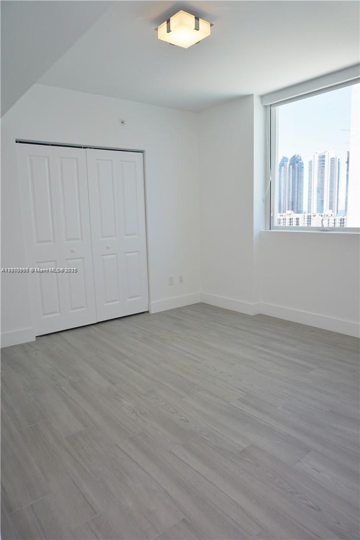 400 SUNNY ISLES CONDO WES - Residential Lease