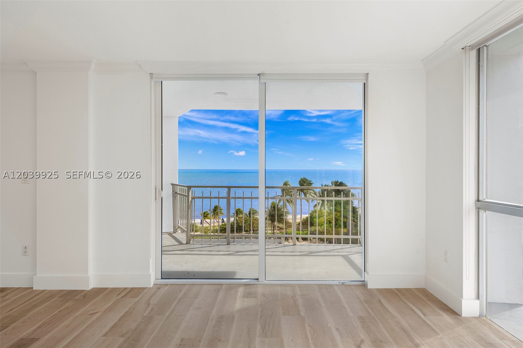 600 Grapetree Dr 7ES