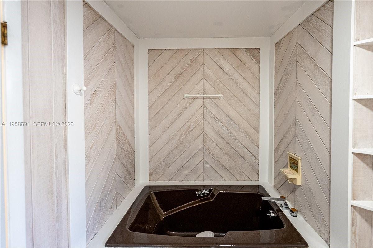 INDIALUCIE - Residential