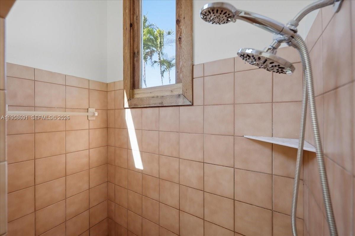 INDIALUCIE - Residential