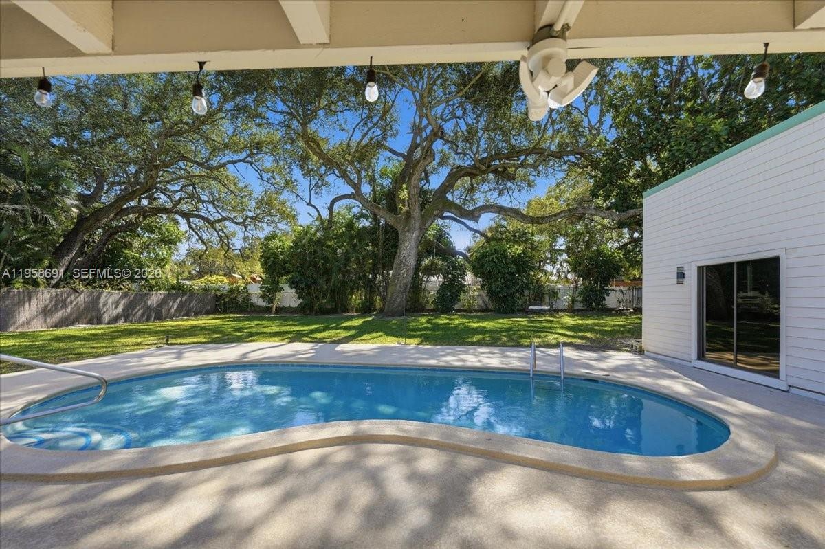 INDIALUCIE - Residential