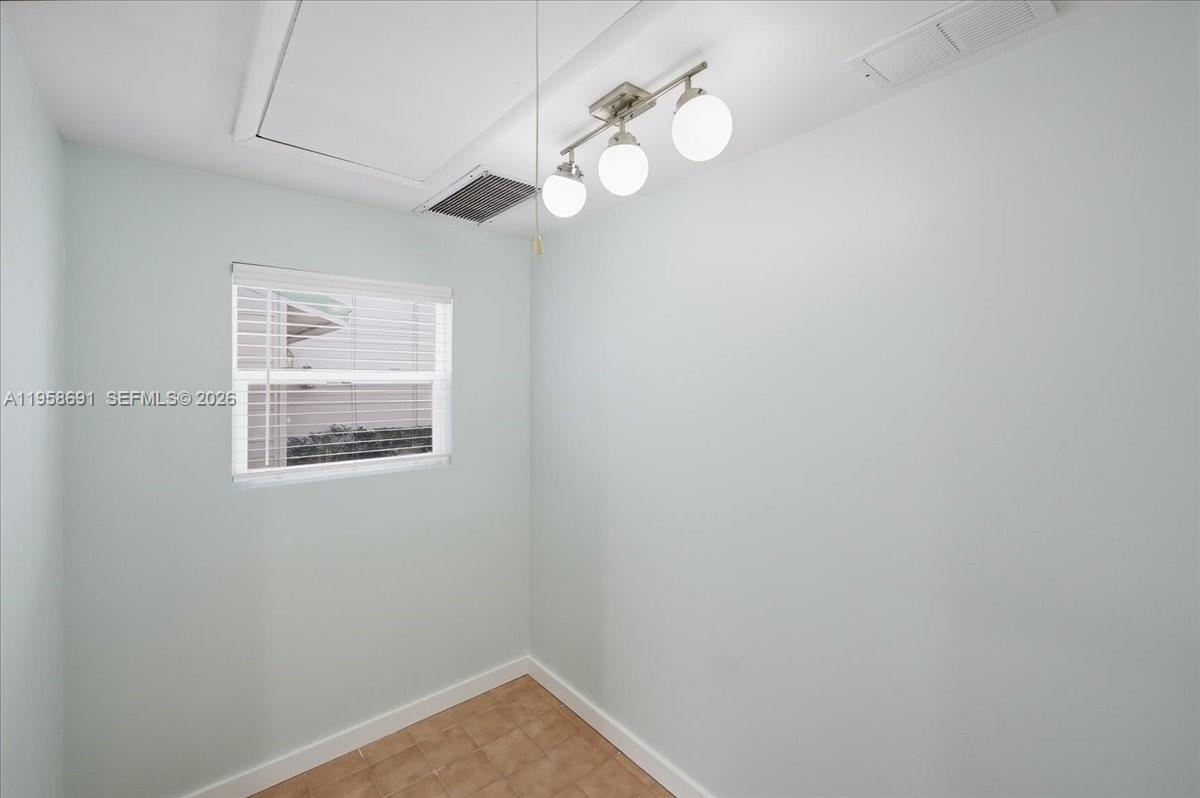 INDIALUCIE - Residential