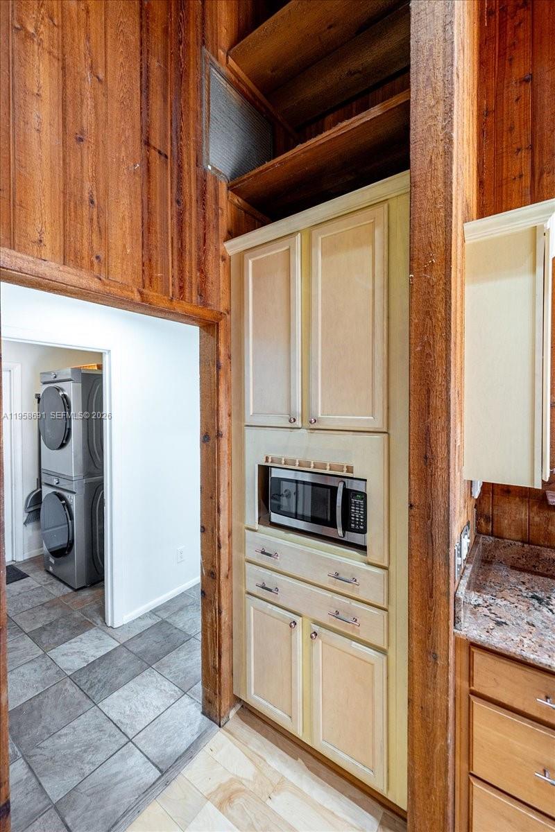 INDIALUCIE - Residential