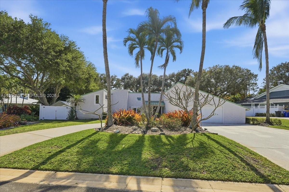 INDIALUCIE - Residential