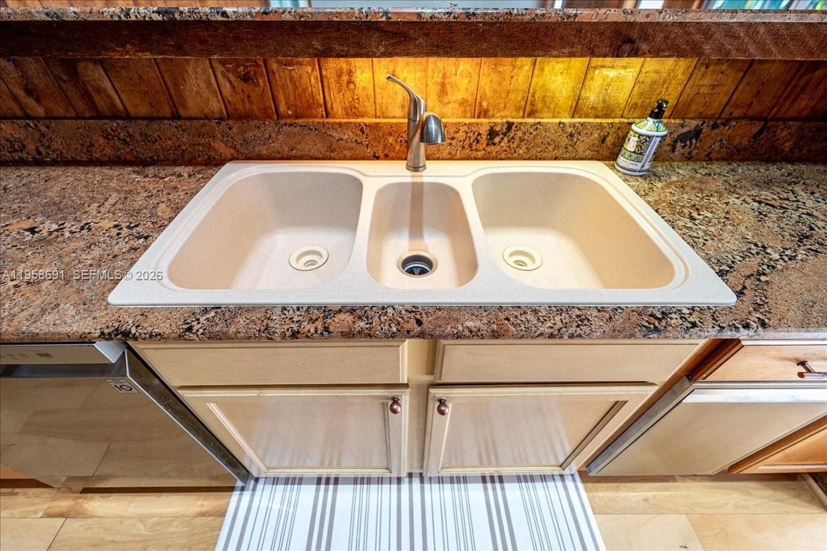 INDIALUCIE - Residential