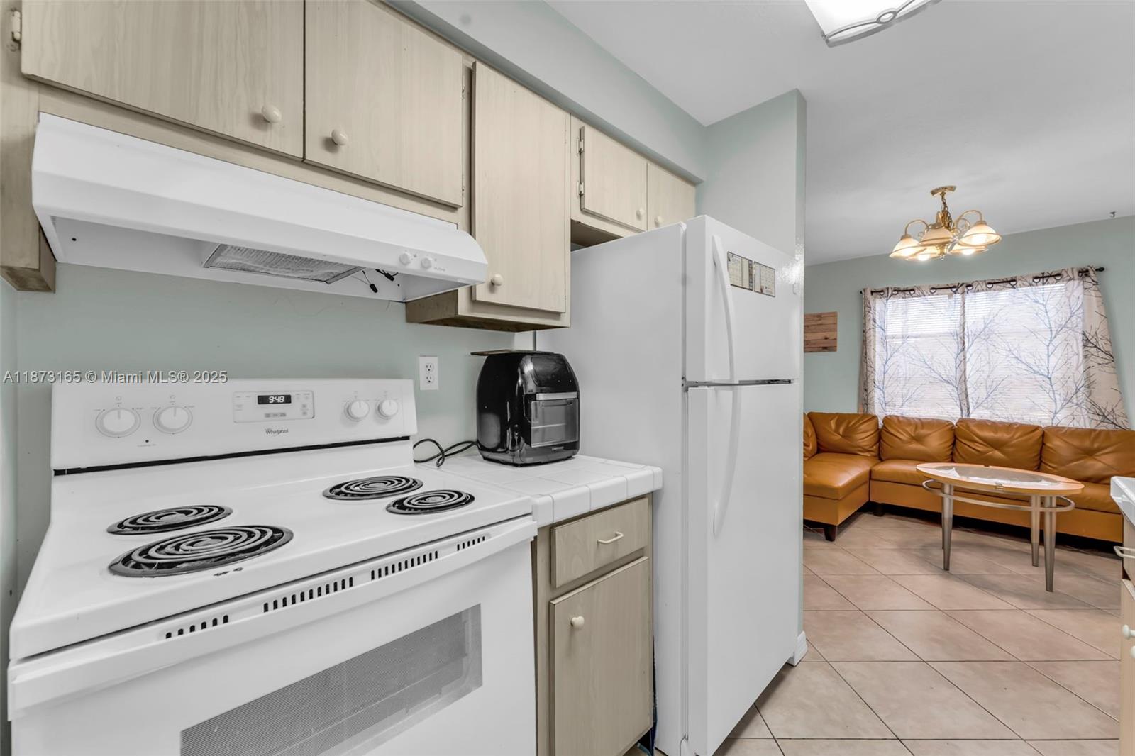 ISLAND VIEW - Residential Lease