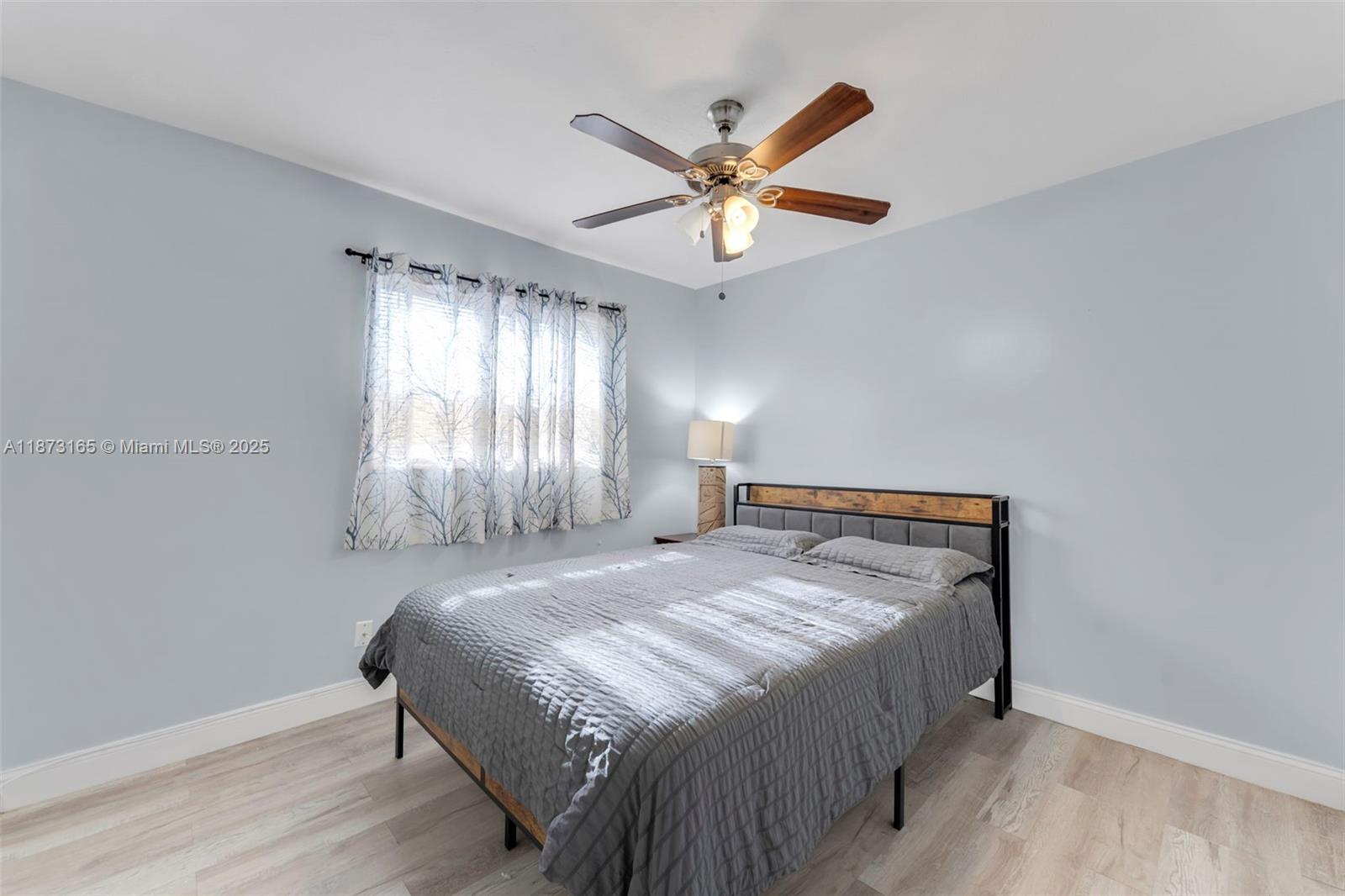 ISLAND VIEW - Residential Lease