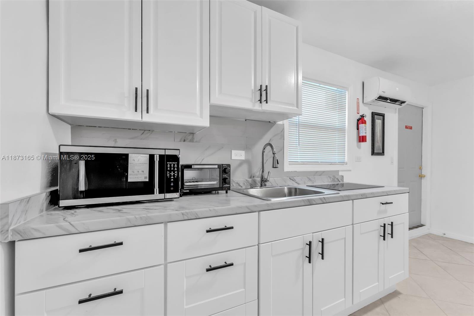 ISLAND VIEW - Residential Lease