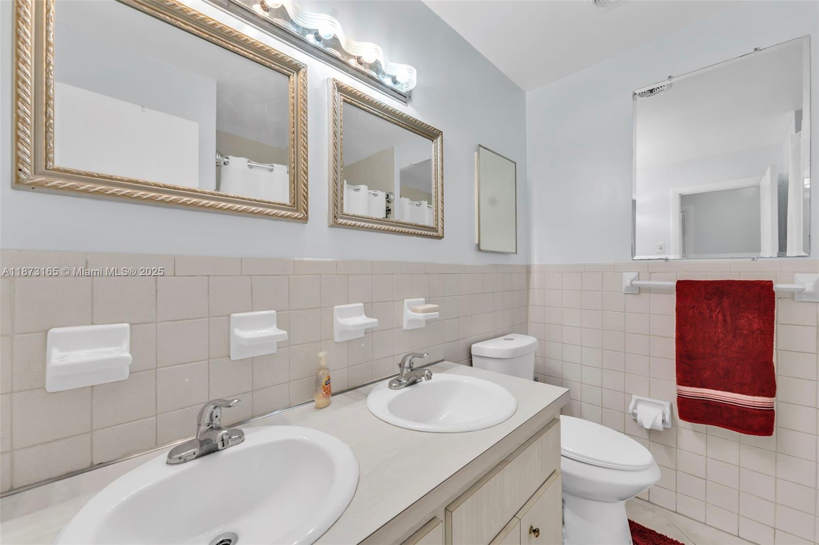 ISLAND VIEW - Residential Lease