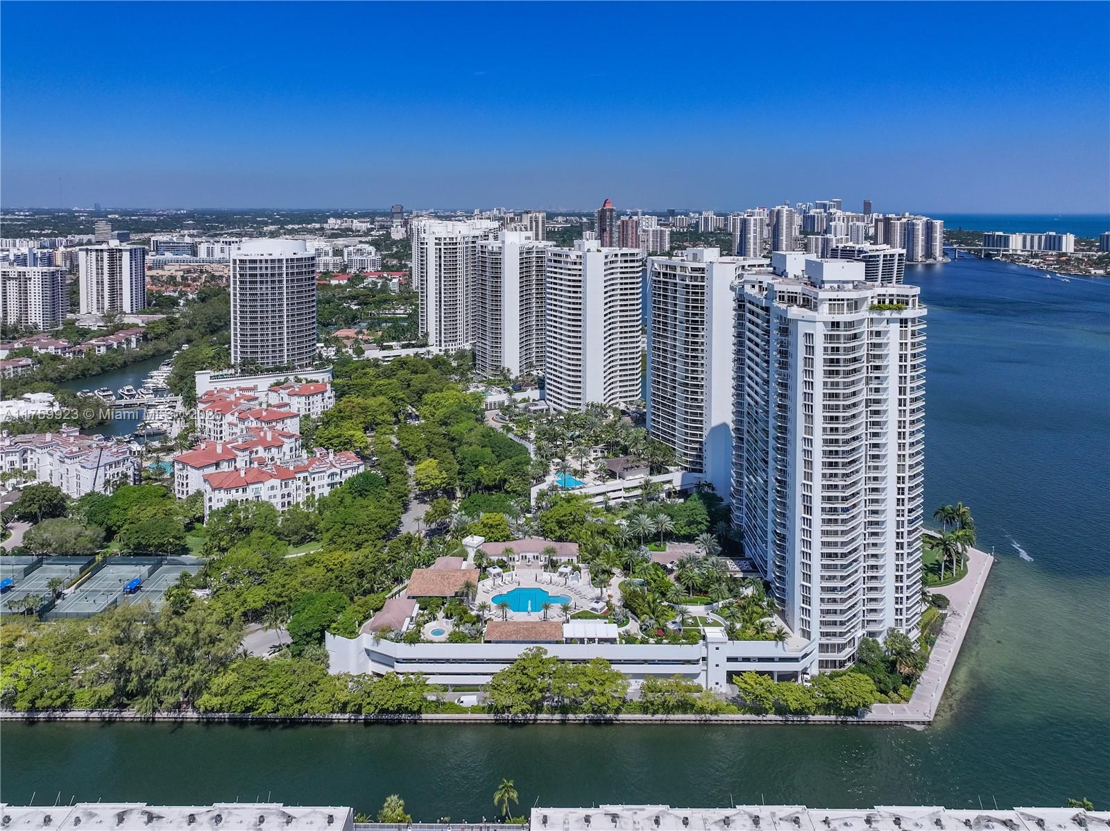 2600 ISL BLVD WILLIAMS IS - Residential