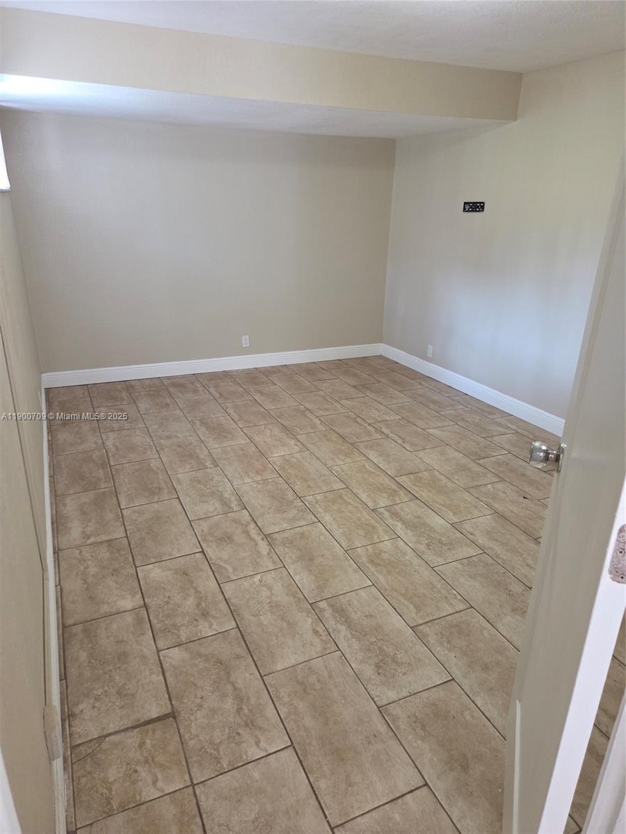 TOWNHOUSE OF JACARANDA - Residential Lease