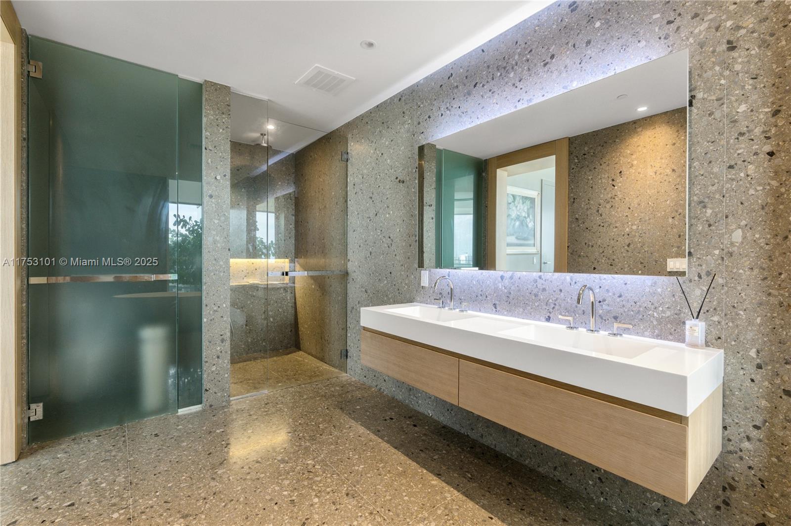 8701 COLLINS AVE CONDO - Residential