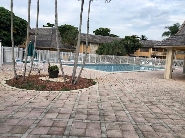 WELL MAINTAINED UNIT THE VILLAS OF MIAMI LAKES WITH 1 BEDROOM AND 1 BATHROOM. EASY ACCESS TO THE PALMETTO EXPRESSWAYS, MINUTES AWAY FROM MAIN STREET WHERE YOU CAN FIND PLENTY OF ENTERTAINMENT AND MUCH MORE. VERY QUIET AND SAFE AREA AND WITH COMMUNITY POOL AND CLUB HOUSE. CLOSE TO THE ELEVATOR.