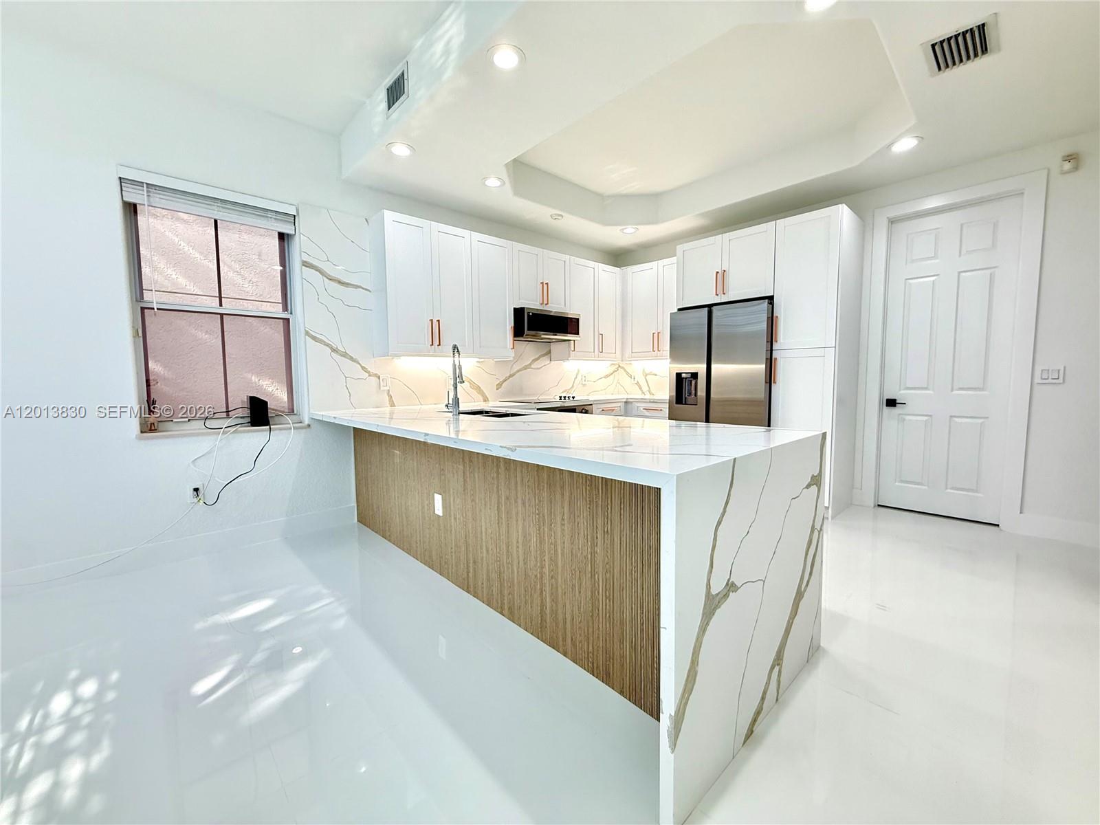 THREE ISLANDS 3RD SECTION - Residential