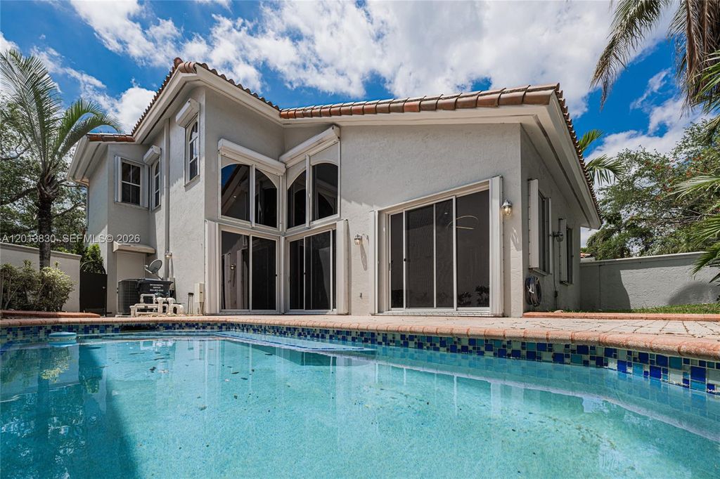 Photo of 1455 Breakwater Ter, Hollywood, FL 33019 (MLS # A12013830)