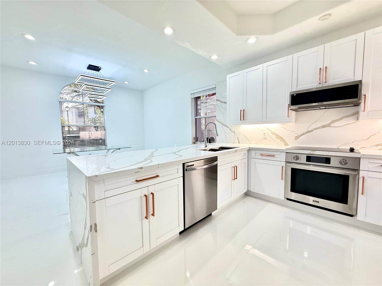 THREE ISLANDS 3RD SECTION - Residential