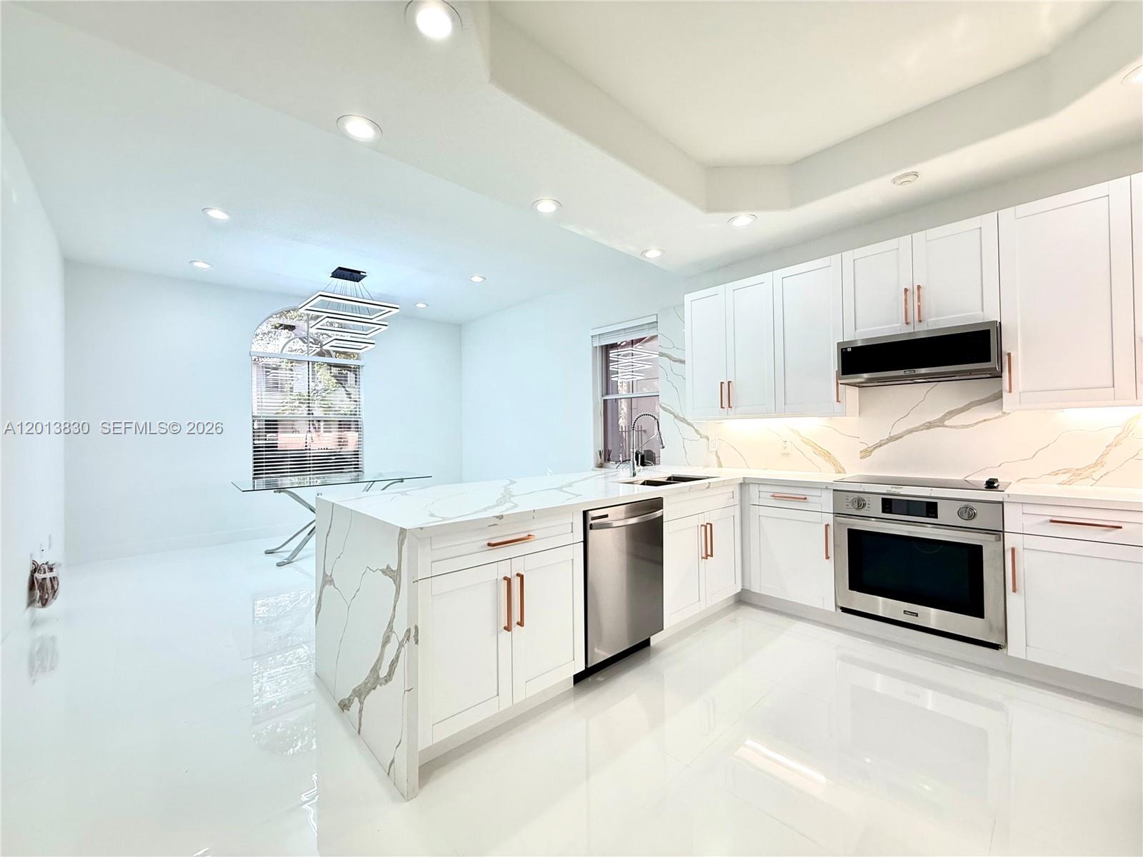 THREE ISLANDS 3RD SECTION - Residential