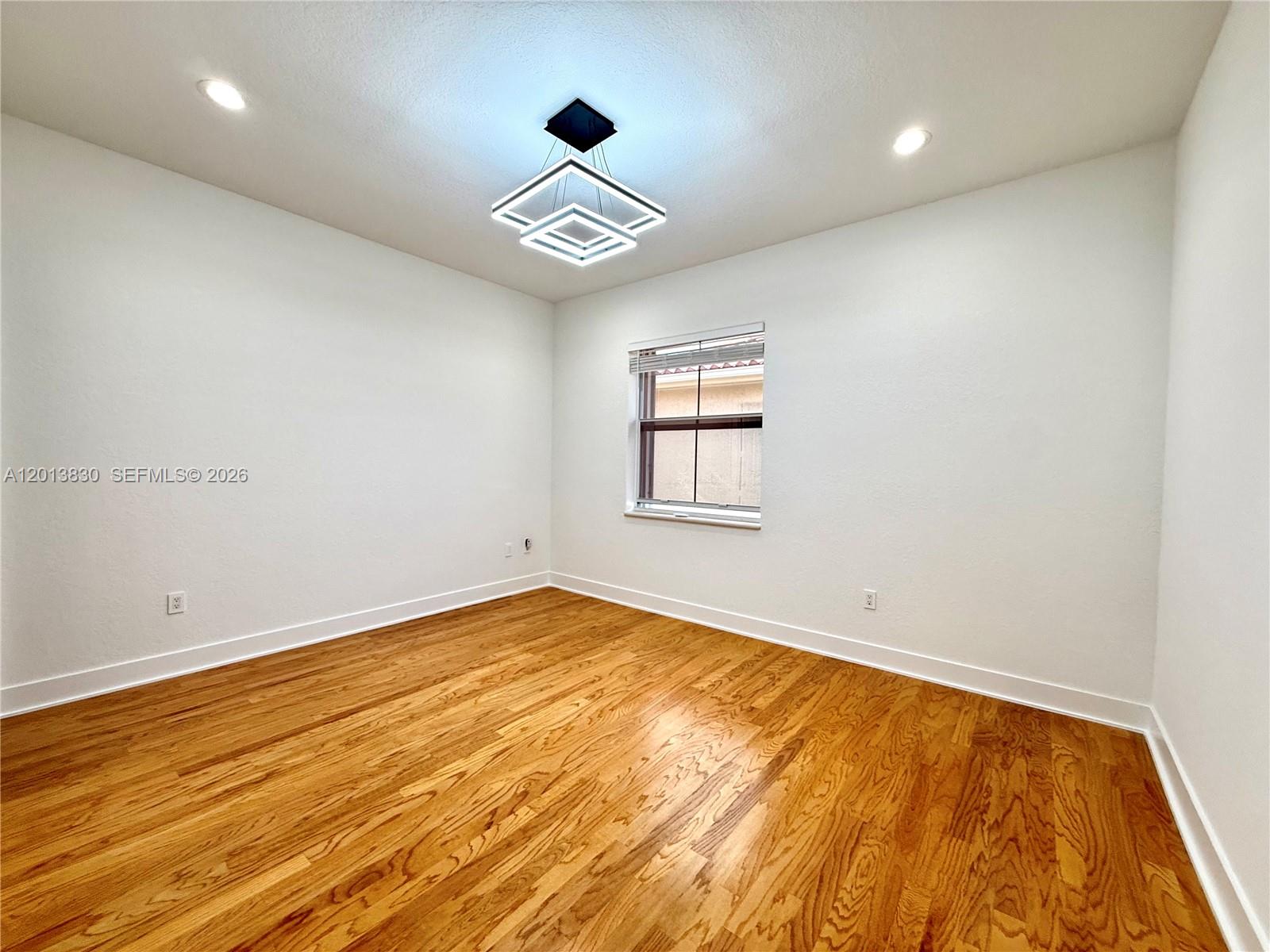 THREE ISLANDS 3RD SECTION - Residential