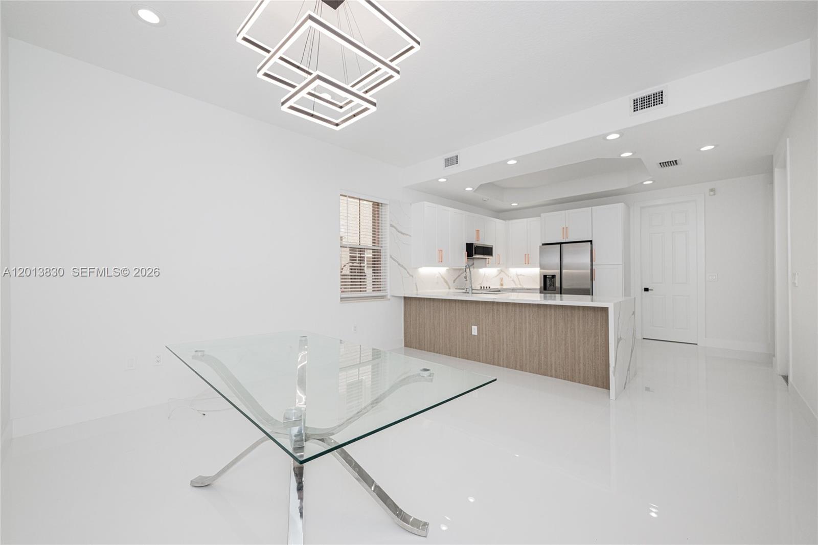 THREE ISLANDS 3RD SECTION - Residential