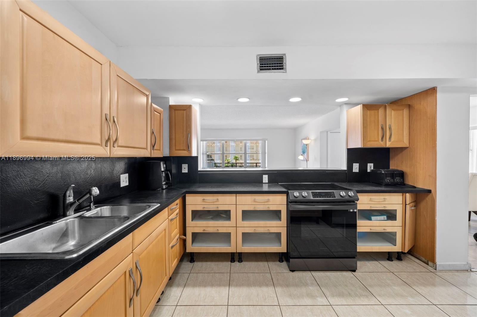OCEAN VIEW TOWERS CONDO - Residential Lease