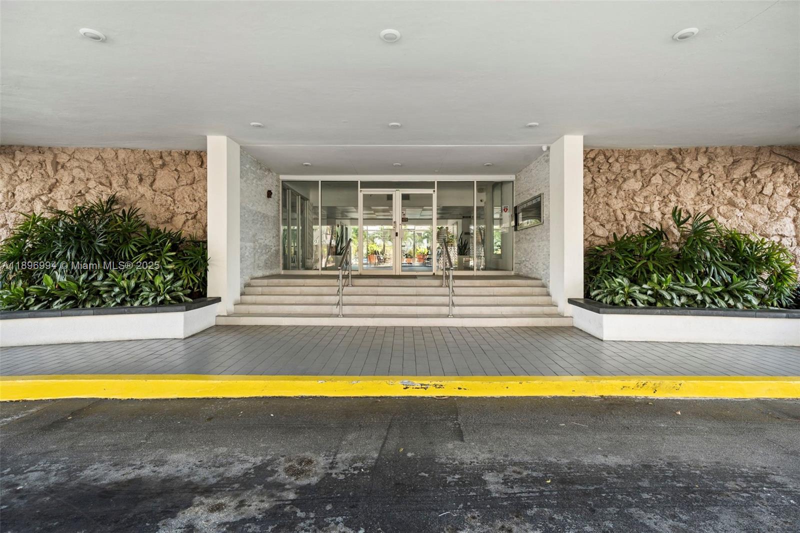 OCEAN VIEW TOWERS CONDO - Residential Lease