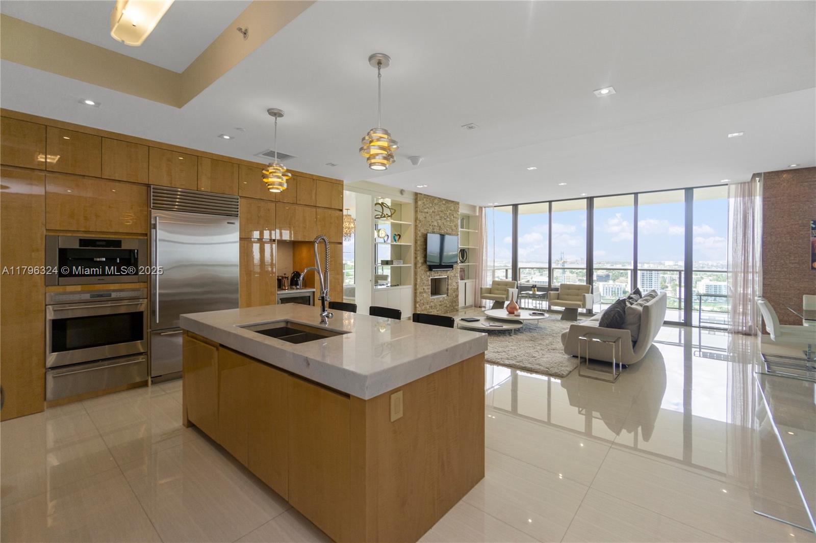 BAL HARBOUR NORTH SOUTH C - Residential