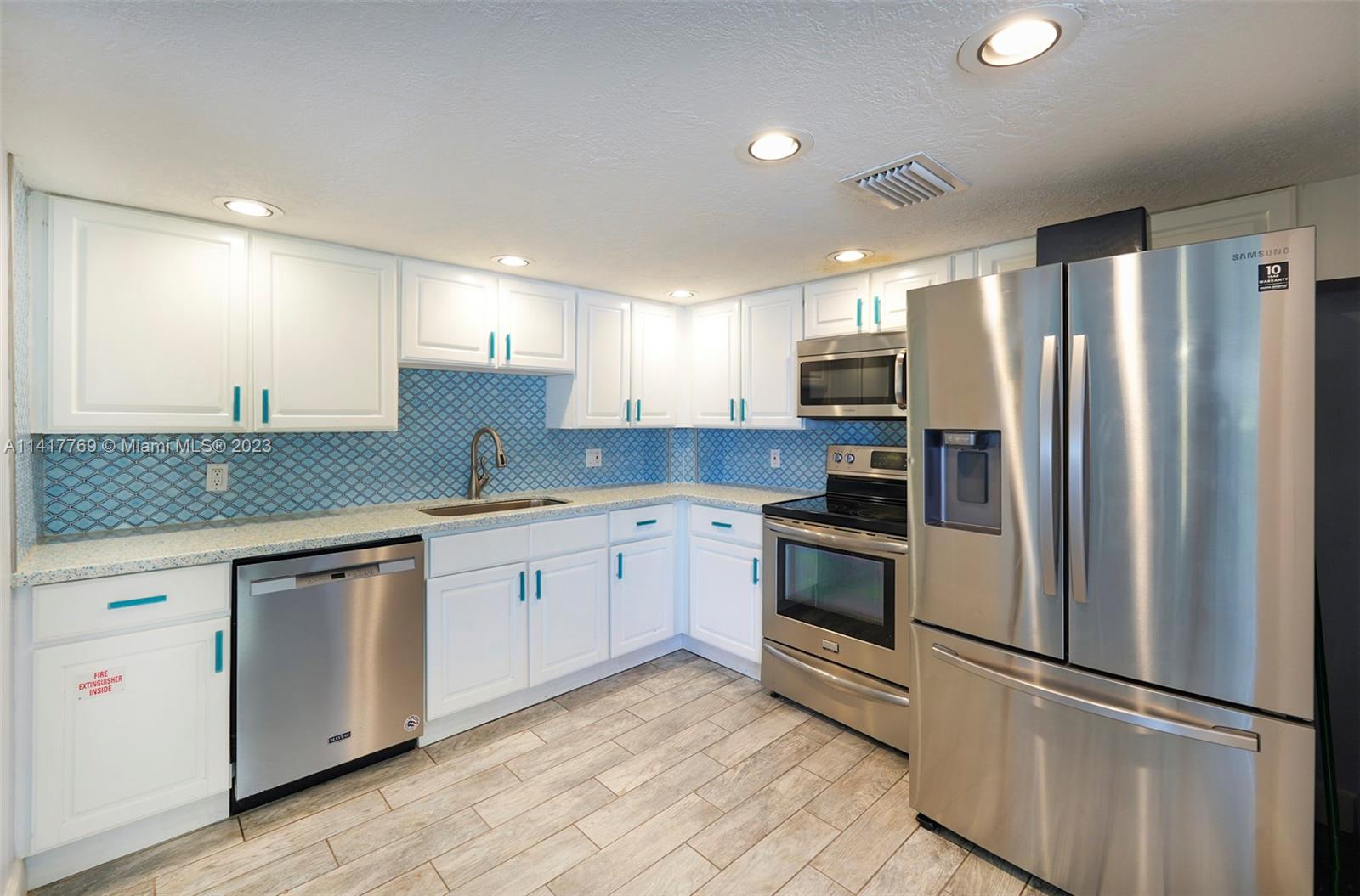 MATE OCEAN BAY SUBD SEC 1 - Residential