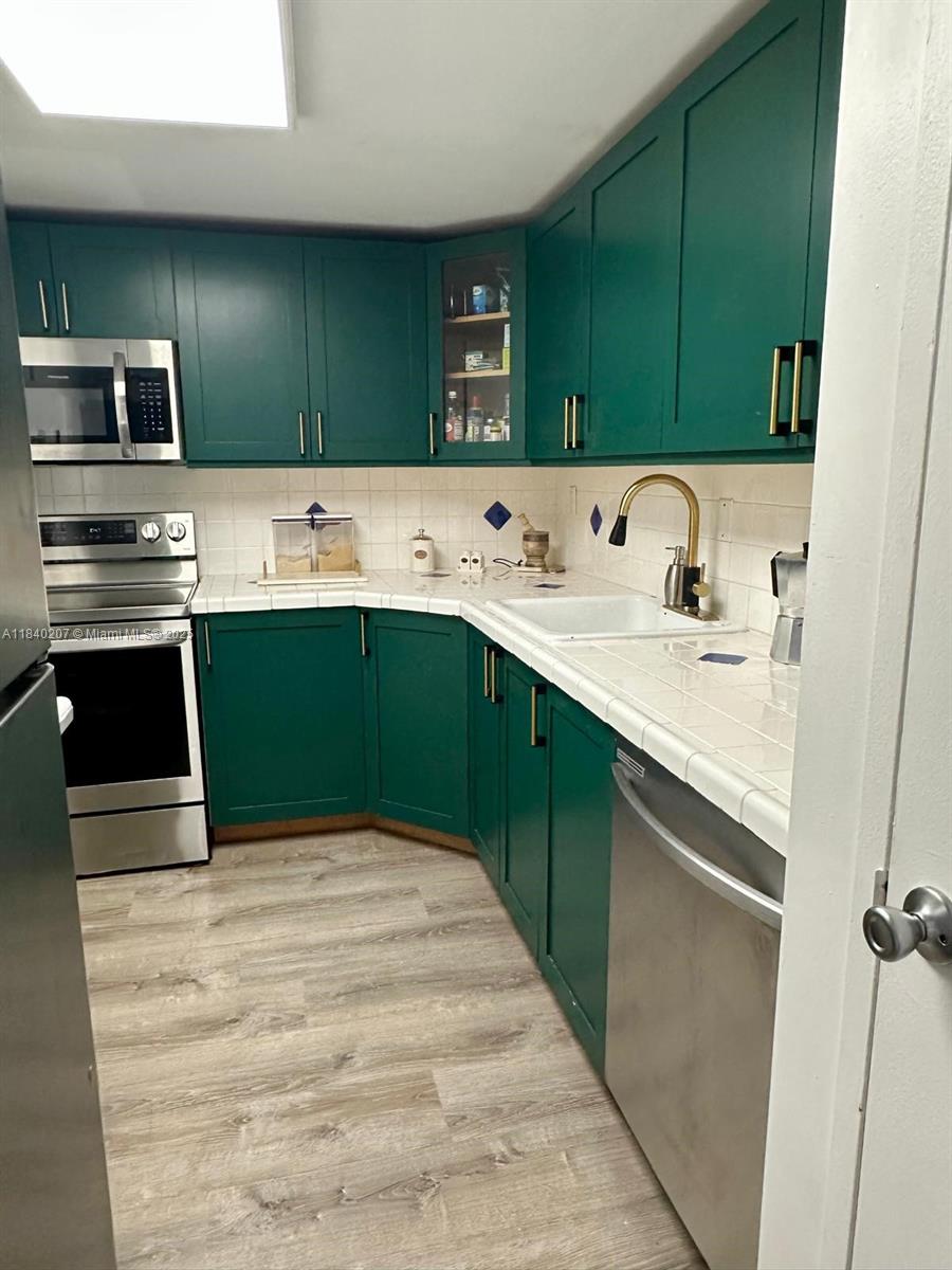 KENNEDY HOUSE CONDO - Residential Lease