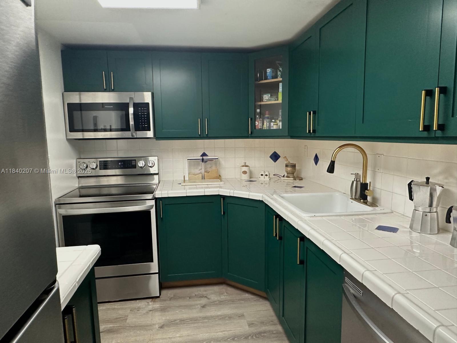 KENNEDY HOUSE CONDO - Residential Lease