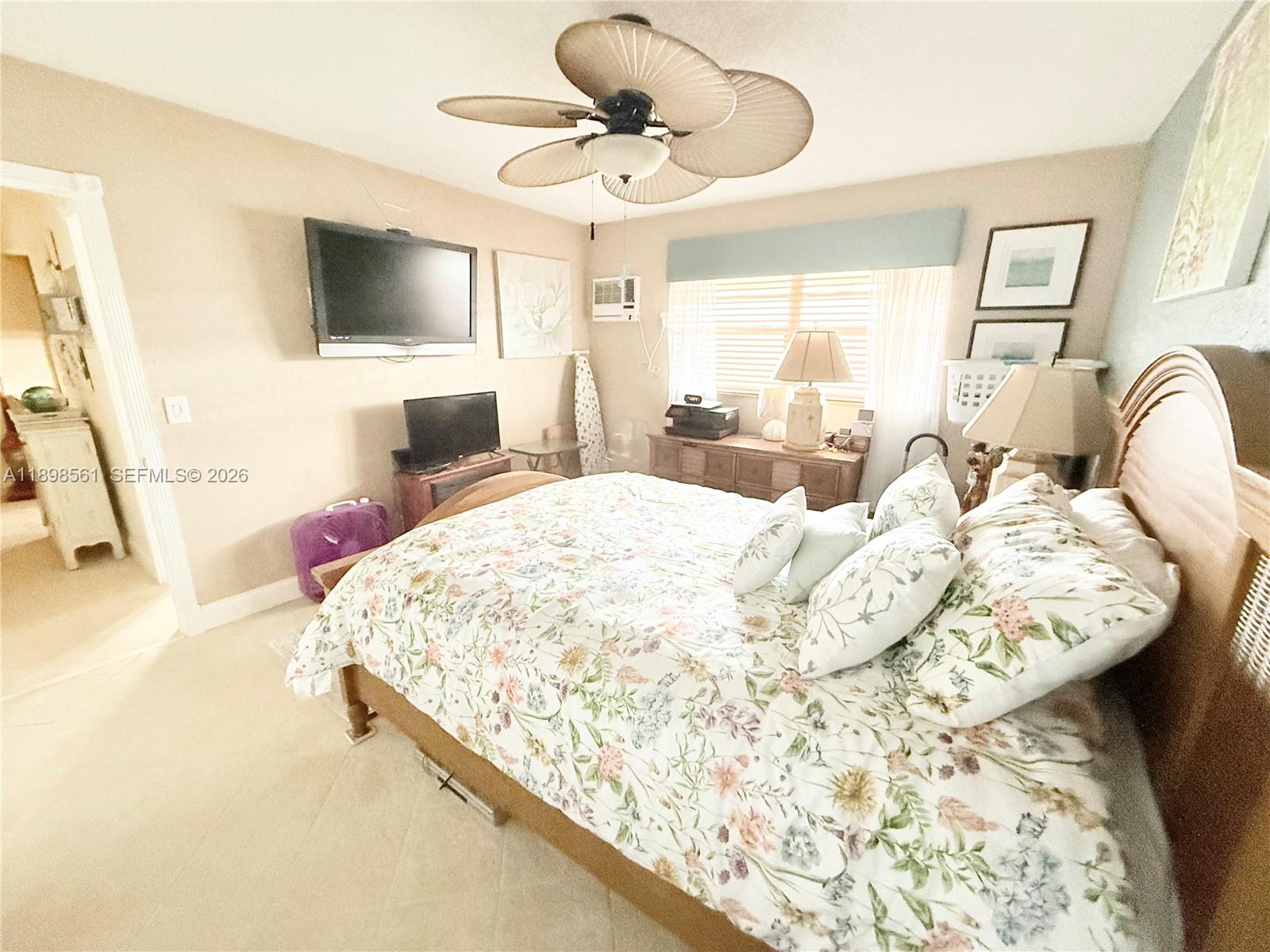 SUBURBANITE SQUARE I CO-O - Residential